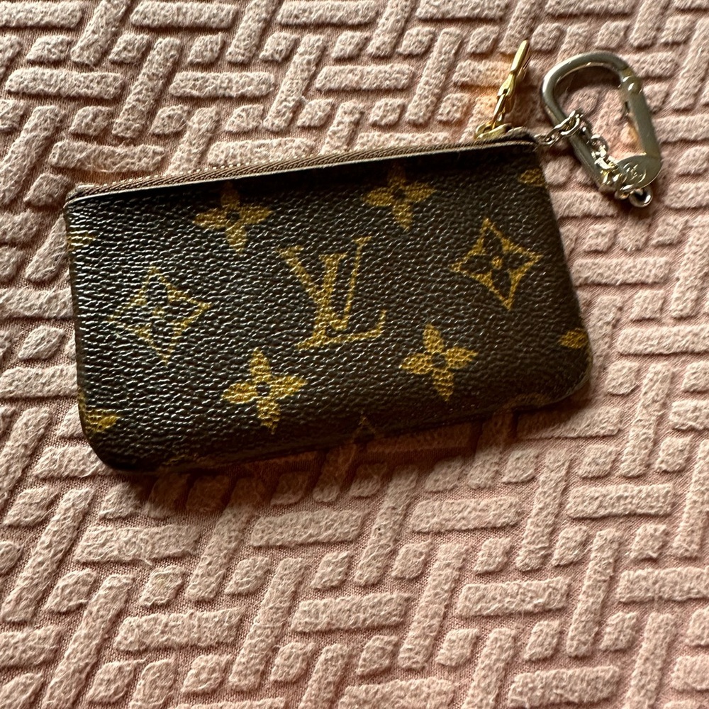 Louis Vuitton Key Pouch, Monogram